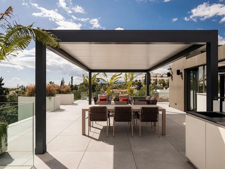Villa for Sale in Marbella, Malaga 18