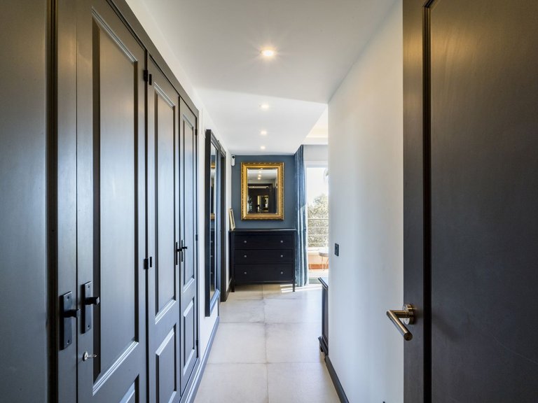 Apartment for Sale in Marbella, Malaga 16
