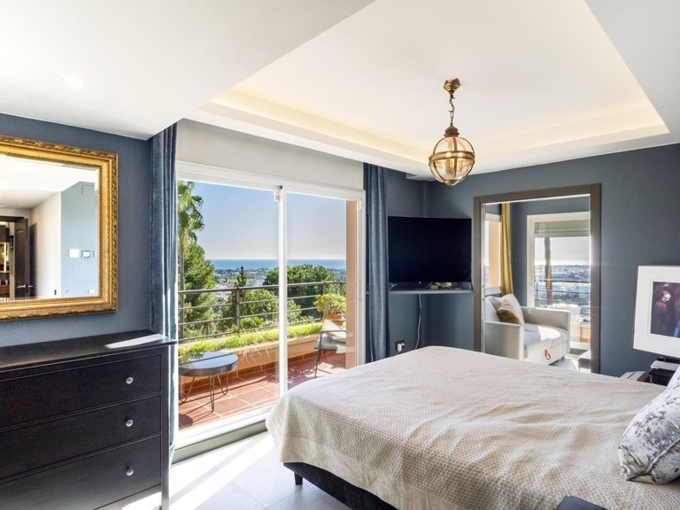 Apartment for Sale in Marbella, Malaga 12