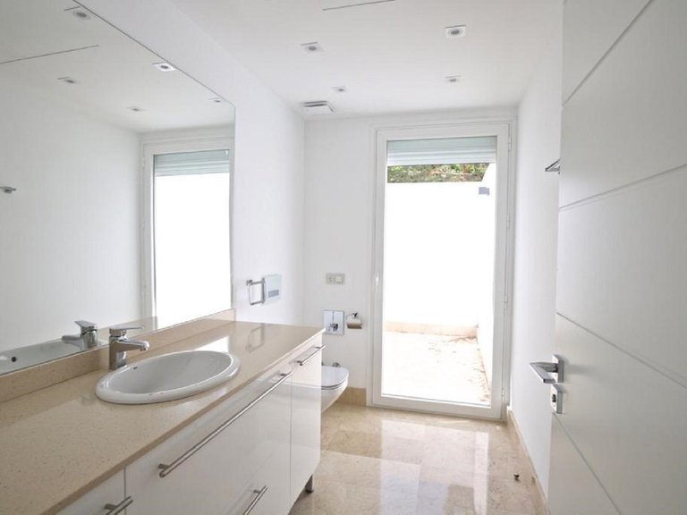 Villa for Sale in Marbella, Malaga 13
