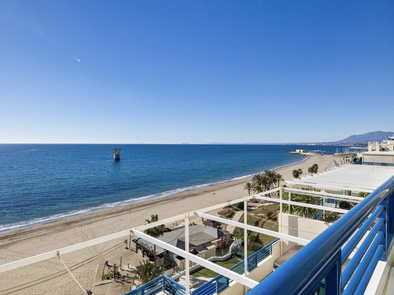 Penthouse en bord de mer à vendre 1