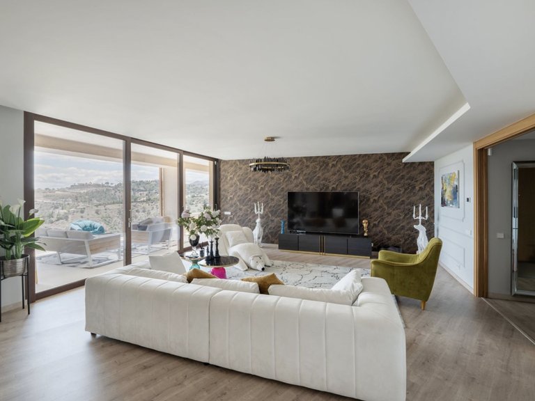 Top floor apartment for sale 4