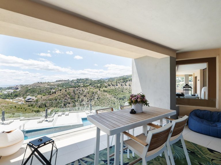 Top floor apartment for sale 9