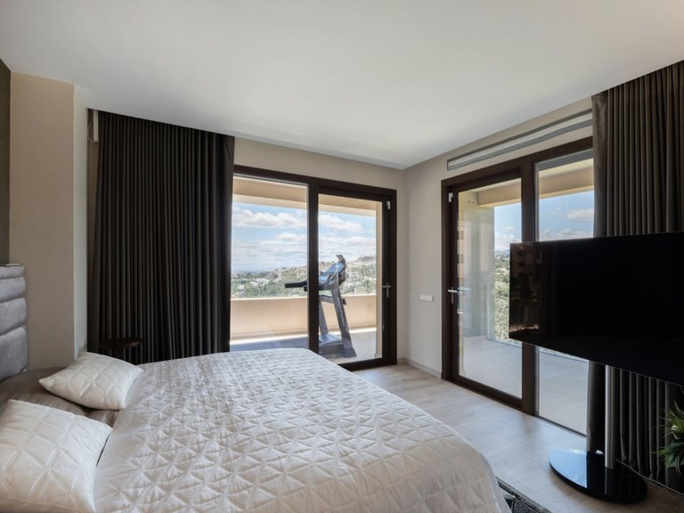Top floor apartment for sale 11