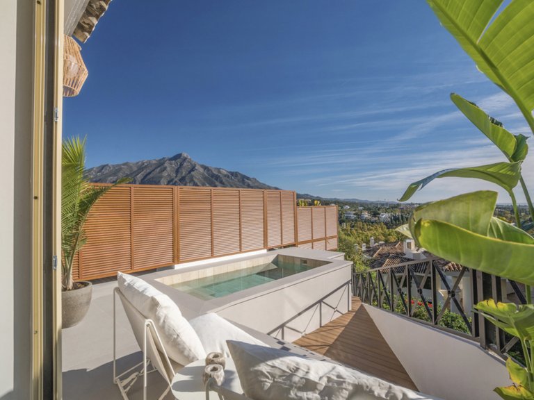 Apartment for Sale in Marbella, Malaga 2
