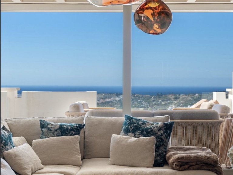 Penthouse for Sale in Marbella, Malaga 3