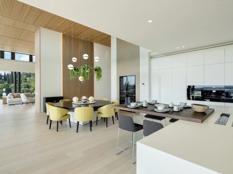 Villa for Sale in Benahavis, Malaga 32