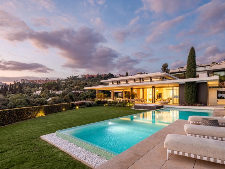 Villa for Sale in Benahavis, Malaga 4