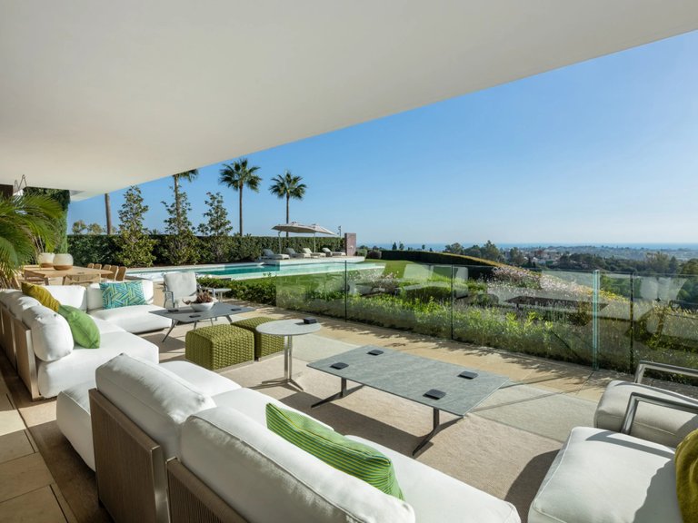 Villa for Sale in Benahavis, Malaga 25