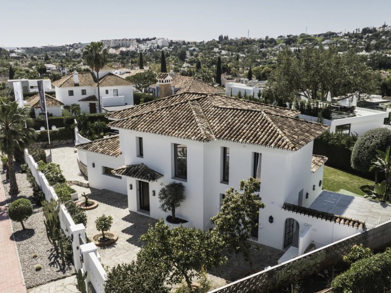 Se vende villa reformada de cinco dormitorios 2