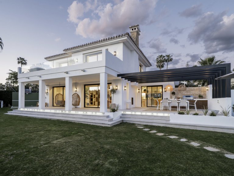 Se vende villa reformada de cinco dormitorios 3