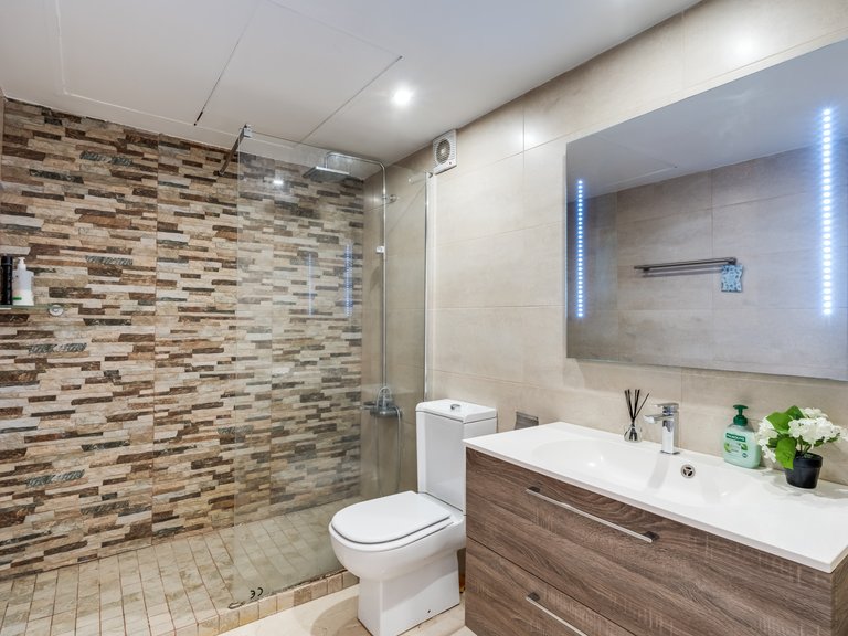 Apartment for Sale in Benahavis, Malaga 10