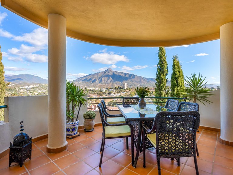 Apartment for Sale in Marbella, Malaga 2