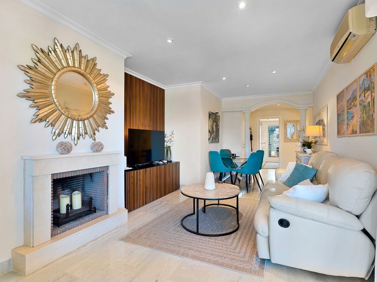 Apartment for Sale in Marbella, Malaga 18
