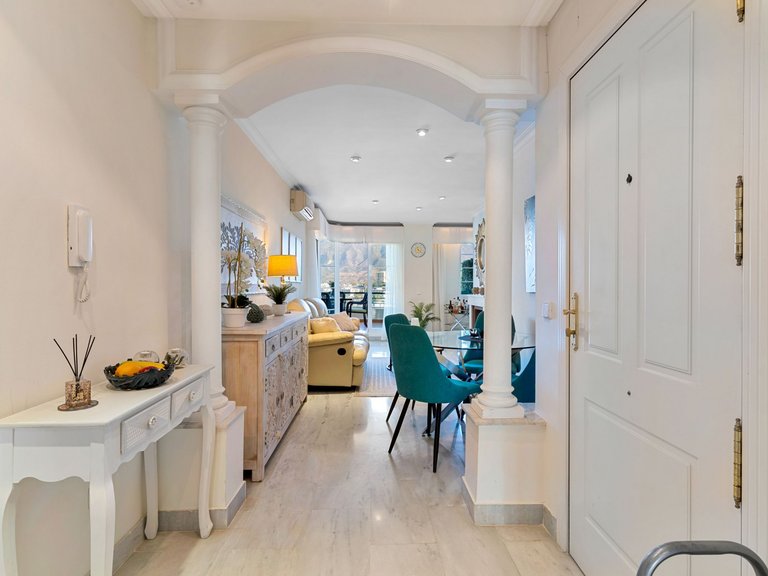 Apartment for Sale in Marbella, Malaga 17