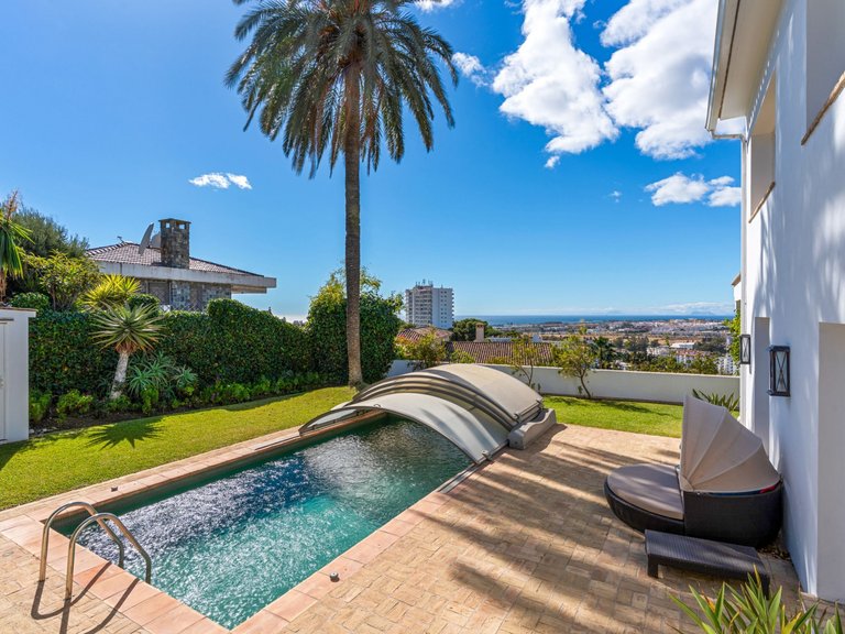 Villa for Sale in Marbella, Malaga 35