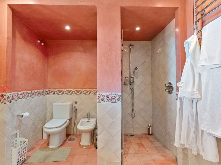 Villa for Sale in Marbella, Malaga 29