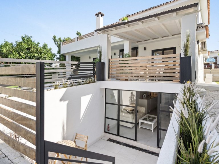 Villa for Sale in Marbella, Malaga 35
