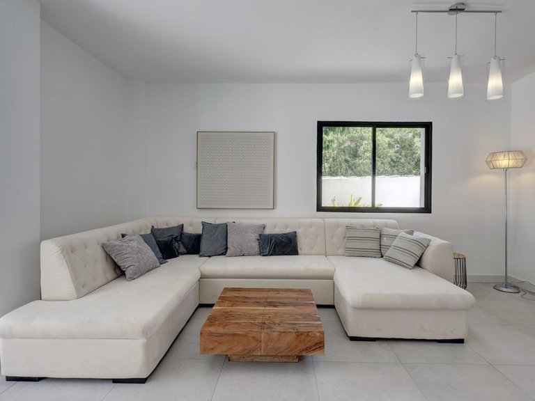 Villa for Sale in Marbella, Malaga 11