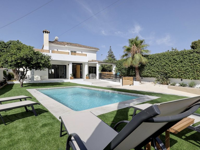 Villa for Sale in Marbella, Malaga 2