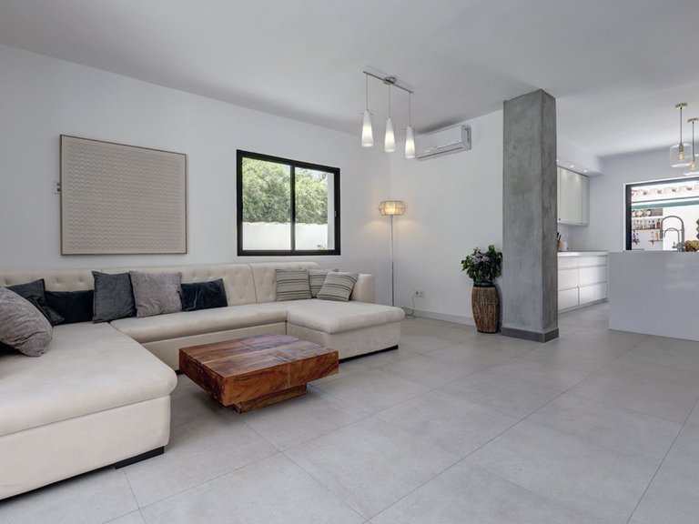 Villa for Sale in Marbella, Malaga 15