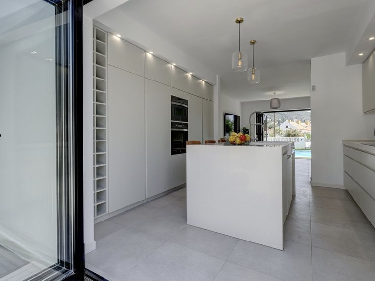 Villa for Sale in Marbella, Malaga 16