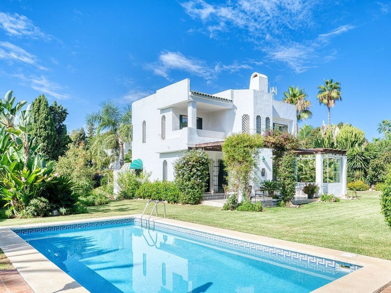 Villa for Sale in Marbella, Malaga 1