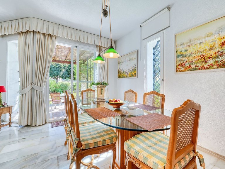 Villa for Sale in Marbella, Malaga 16