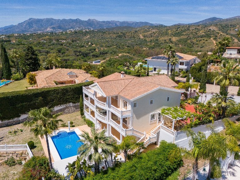 Villa for Sale in Marbella, Malaga 26