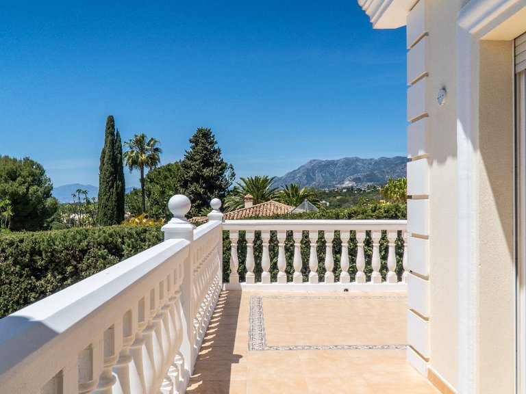 Villa for Sale in Marbella, Malaga 17