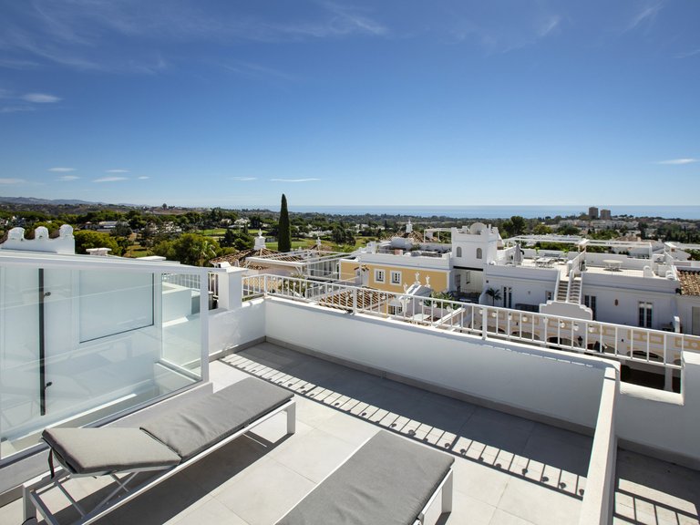 Penthouse for Sale in Marbella, Malaga 1