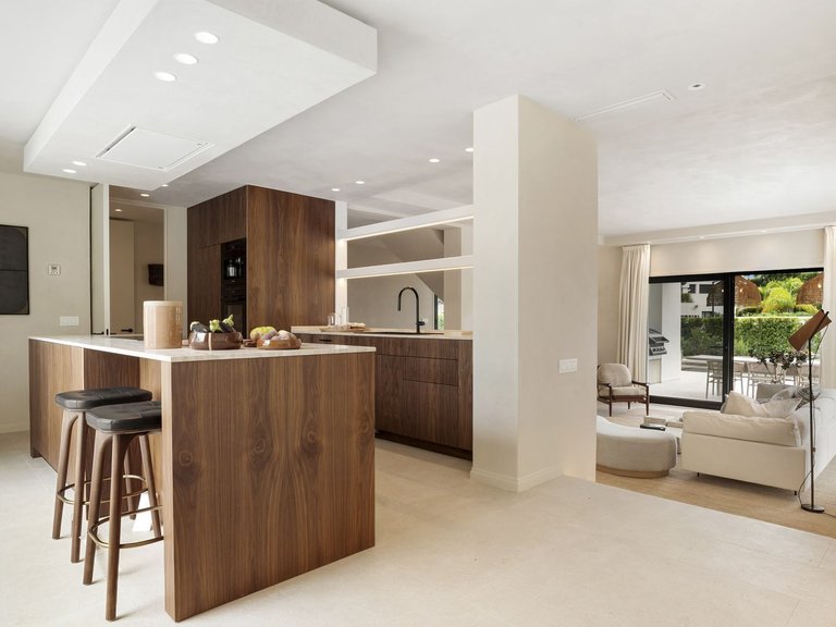 Villa for Sale in Benahavis, Malaga 19