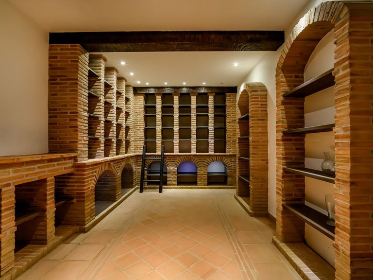 Villa for Sale in Benahavis, Malaga 7
