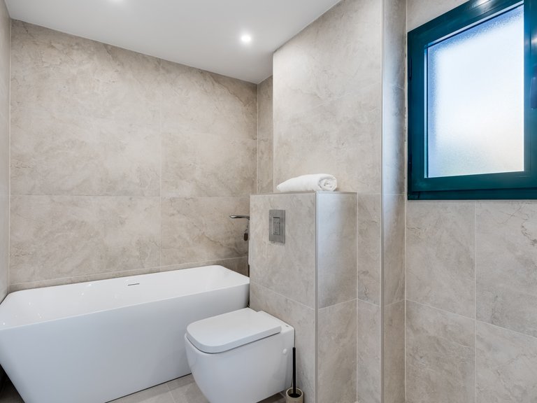 Apartment for Sale in San Pedro De Alcantara, Malaga 17