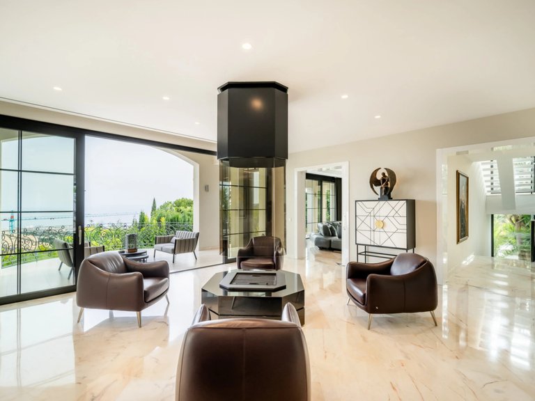 Villa for Sale in Marbella, Malaga 26