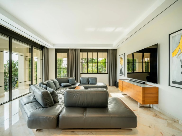 Villa for Sale in Marbella, Malaga 29