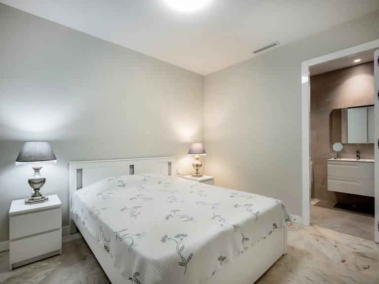 Villa for Sale in Marbella, Malaga 12