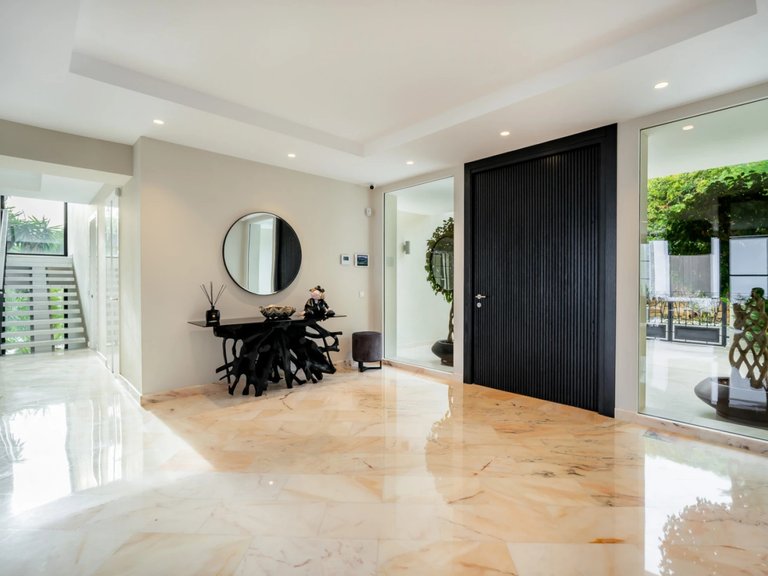 Villa for Sale in Marbella, Malaga 19