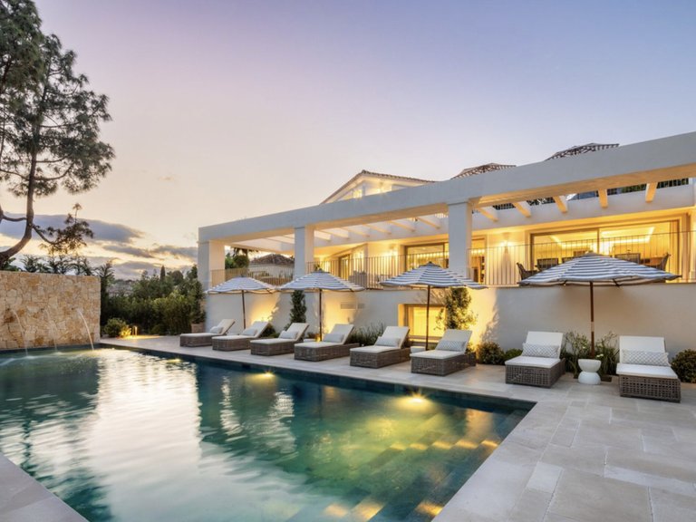 Villa te koop 16