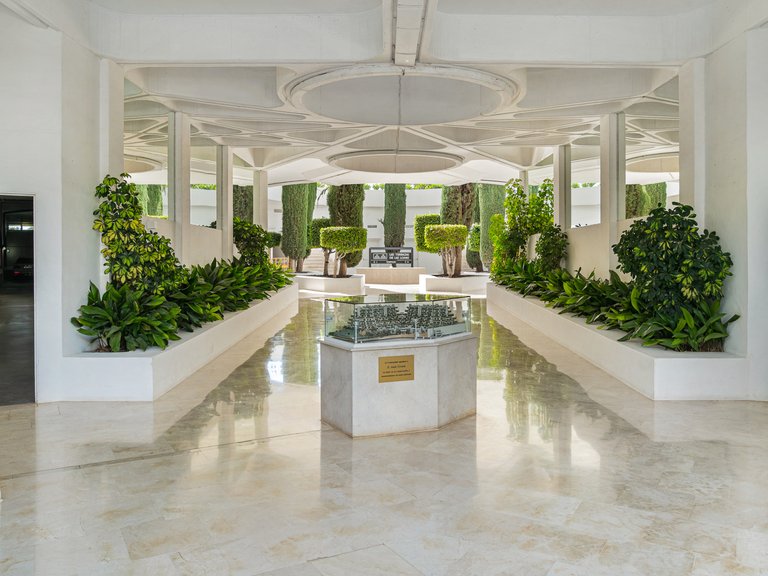 Apartment for Sale in Marbella, Malaga, Marbella Golden Mile 26