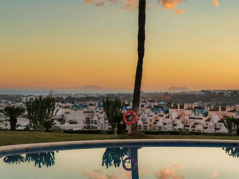 Apartment for Sale in Marbella, Malaga, Marbella Golden Mile 34
