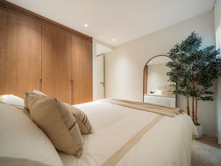 Apartment for Sale in Marbella, Malaga, Marbella Golden Mile 54