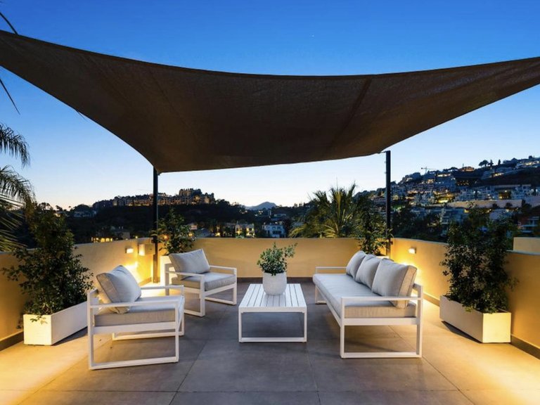 Estilo y Vistas Panorámicas en Esta Vivienda Renovada en la Exclusiva Zona de La Quinta 8