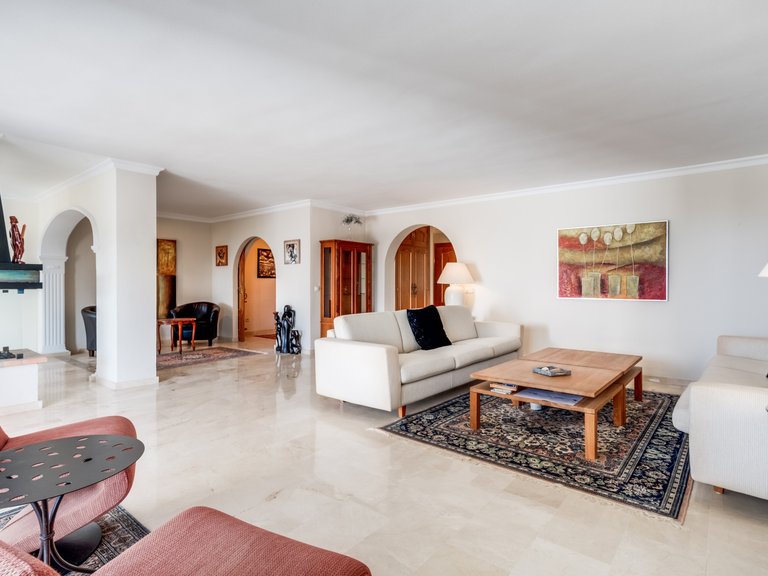Apartment for Sale in Estepona, Malaga 2
