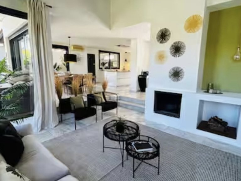 Villa for Sale in Marbella, Malaga, 11