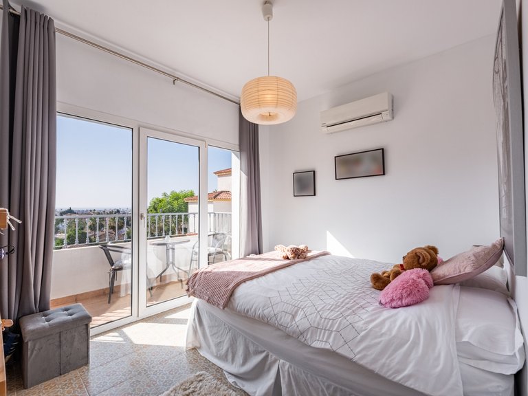 Villa for sale in Mijas Costa, Malaga 22