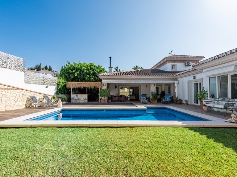 Villa for sale in Mijas Costa, Malaga 33