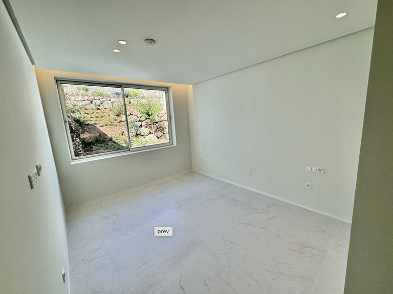Apartment for Sale in Marbella, Malaga 9