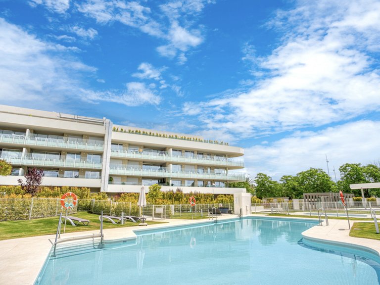 Elegant Trerumslägenhet i Exklusivt Gated Community – Strandnära i San Pedro 5