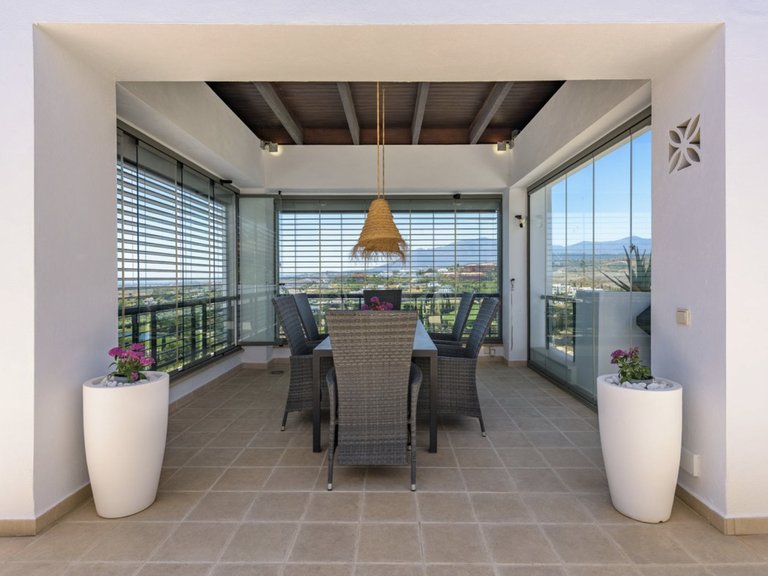 Exklusiv takvåning med panoramautsikt i Los Flamingos, Marbella 12